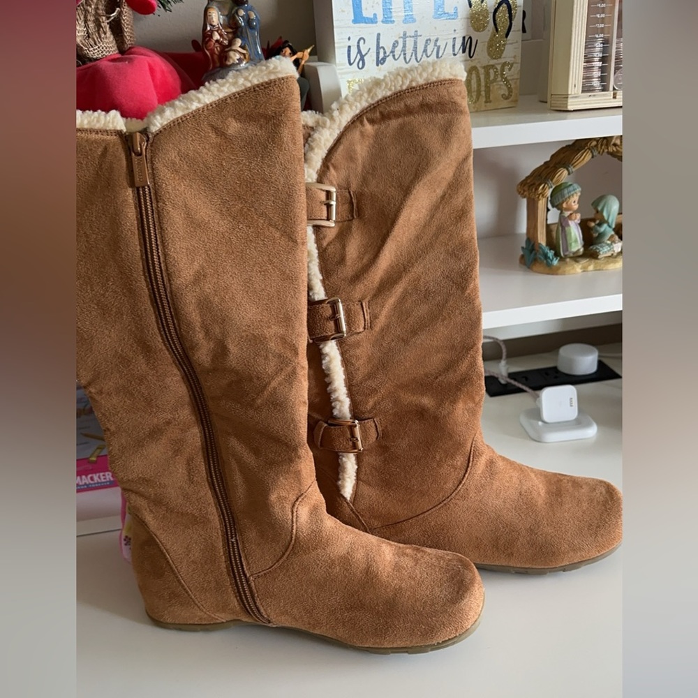 Winter boots